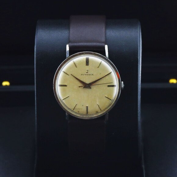 Juvenia Vintage 33mm Circa 1950s, Cream Patina Dial - Stainless Steel on Strap